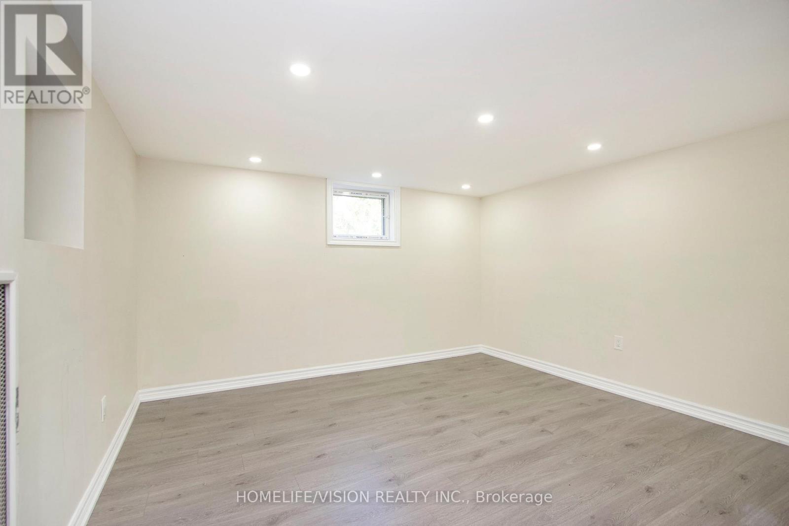 530 DEAN AVENUE - 22