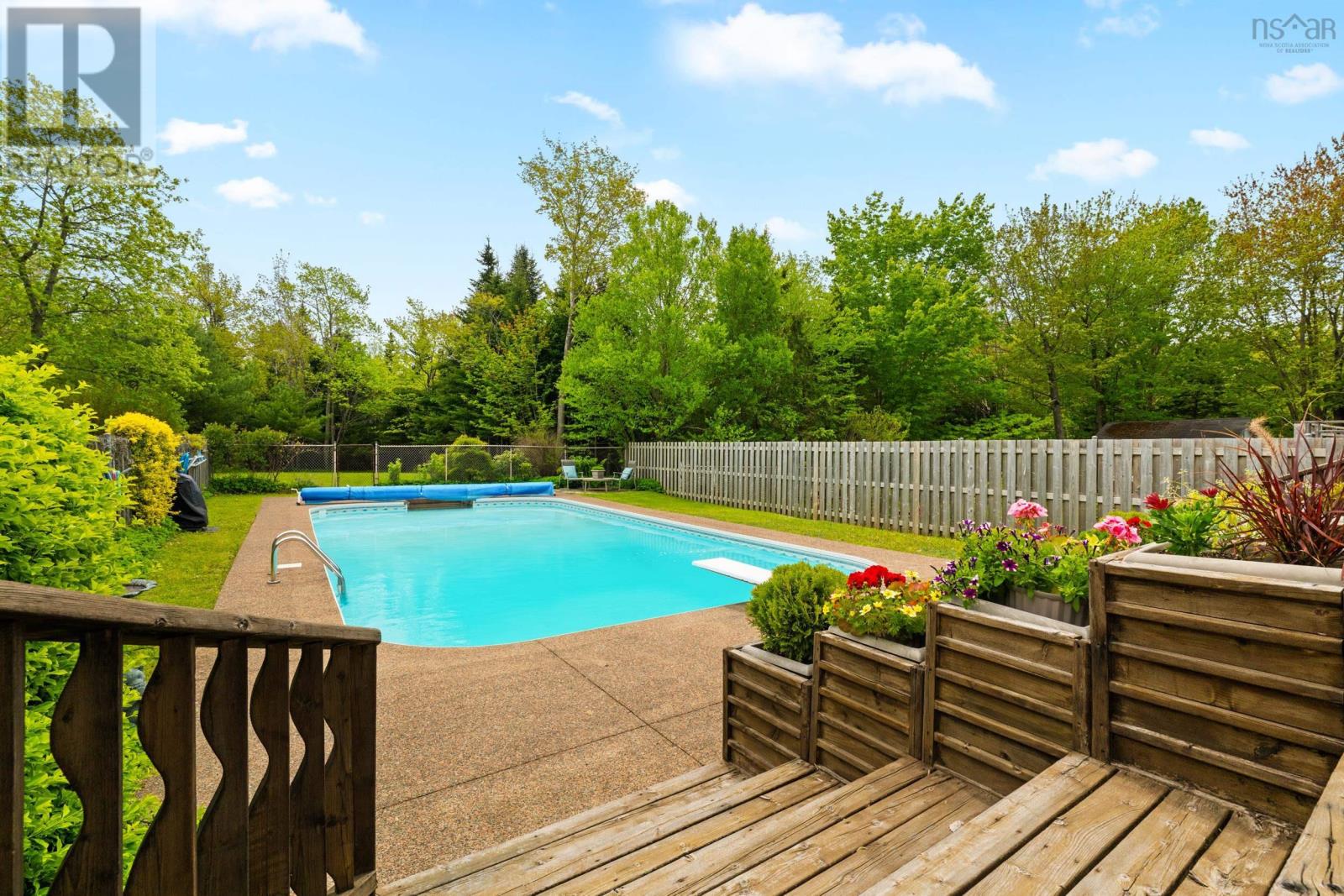 1090 Montague Road - 18
