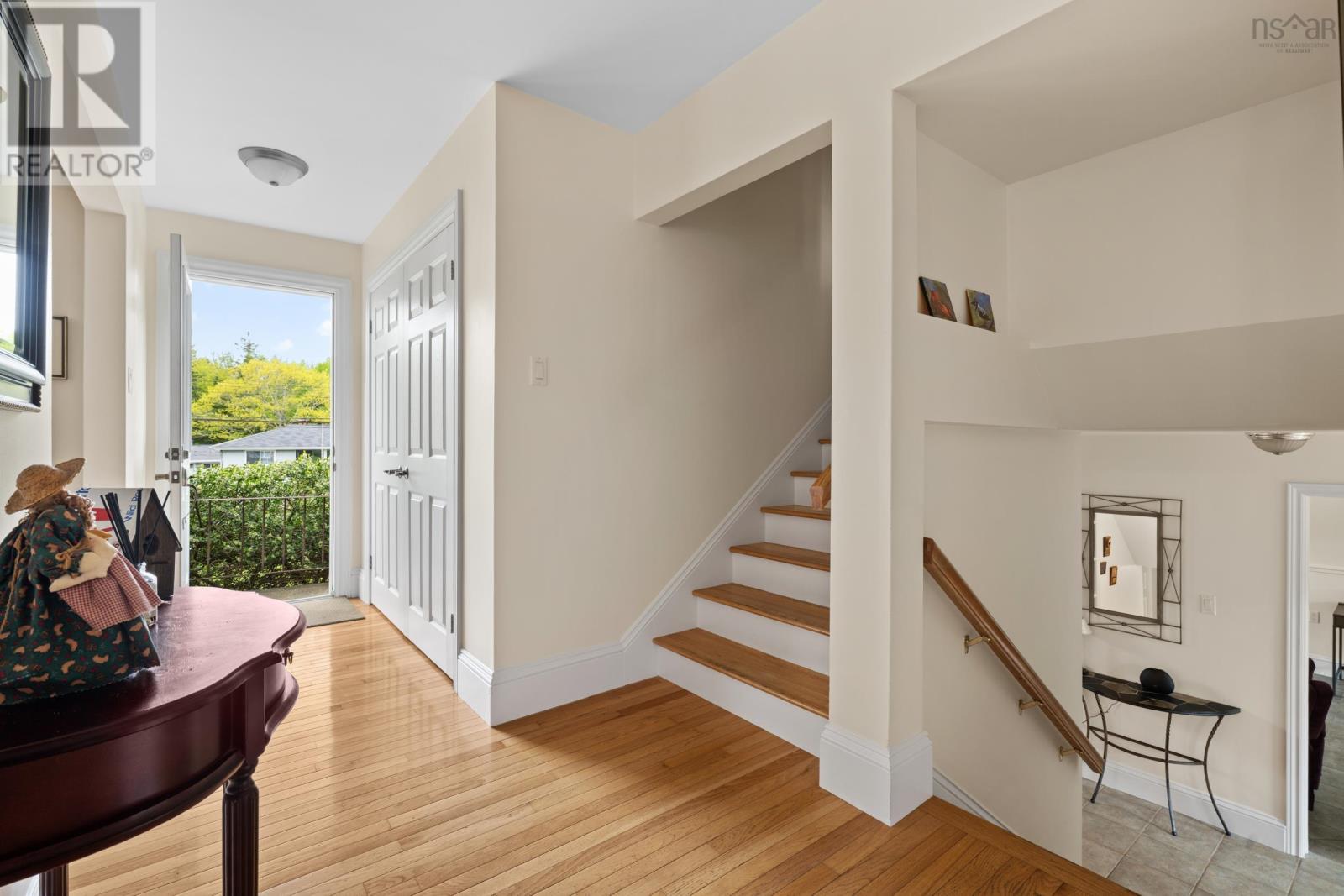 1090 Montague Road - 24