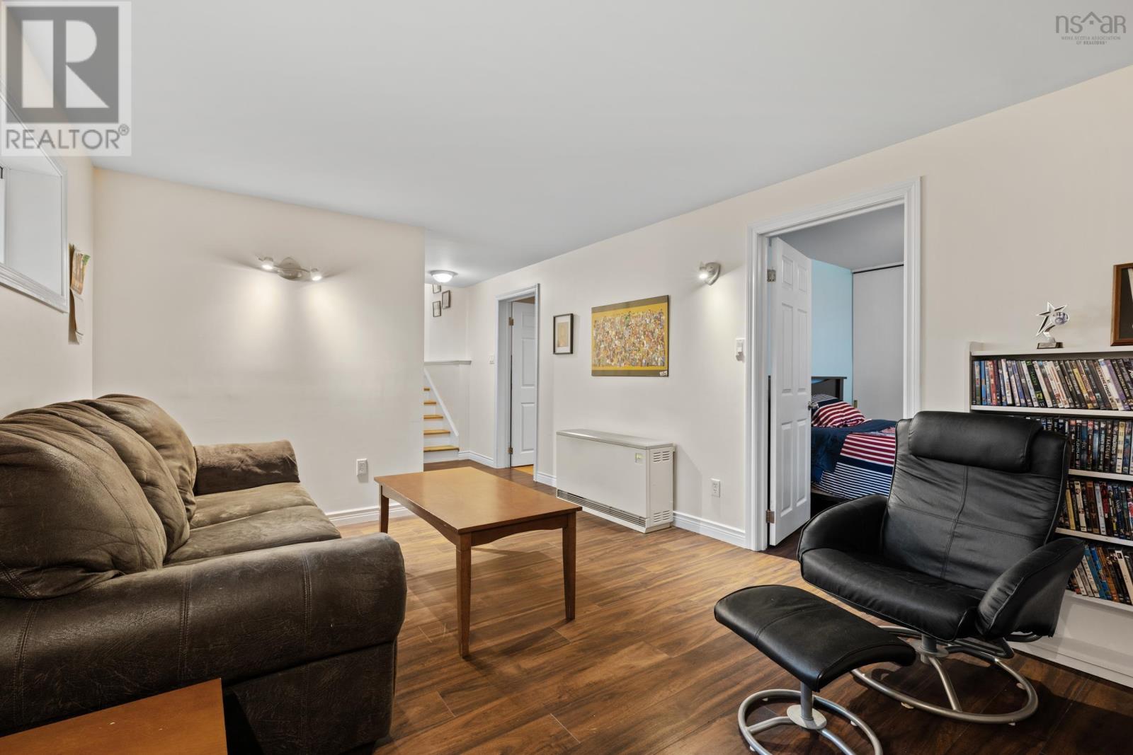 1090 Montague Road - 39