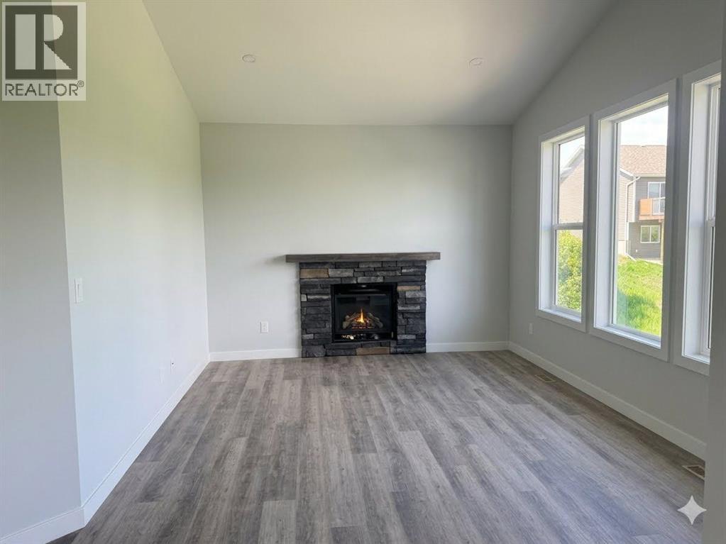 8 Henner's Place — photo 8