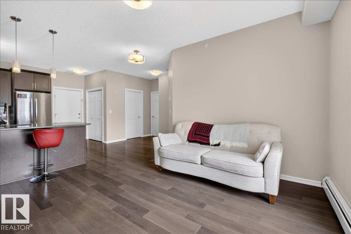 #413 2203 44 AV NW - 13