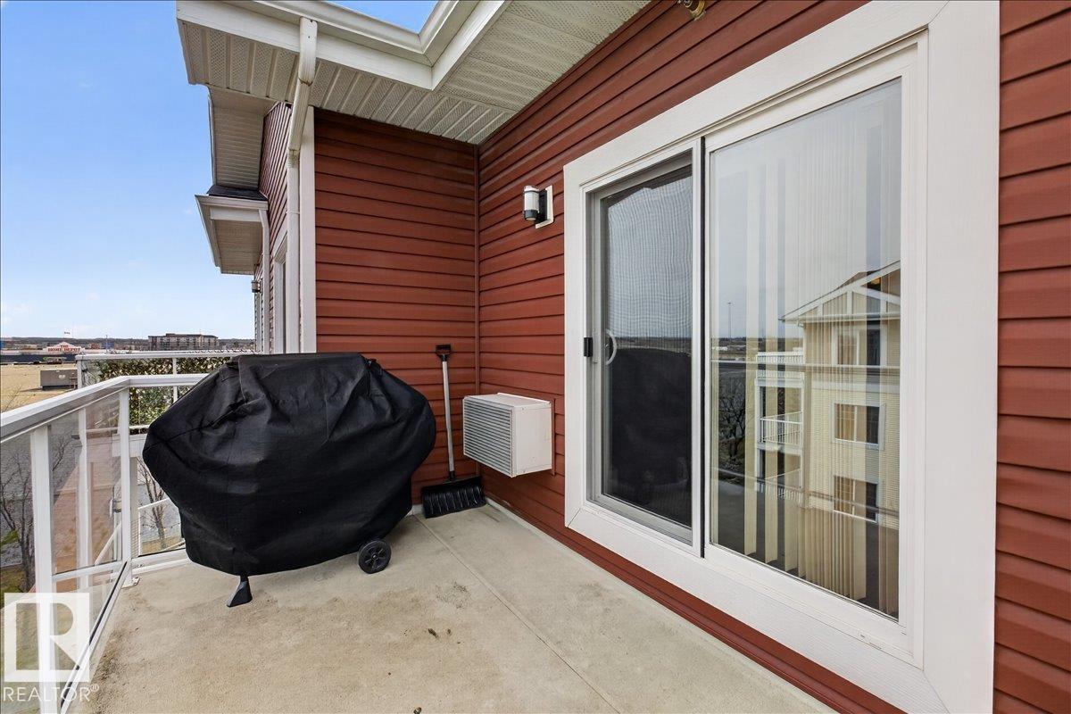 #413 2203 44 AV NW - 22
