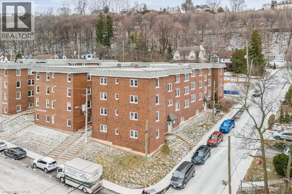 #6 21 MOUNTWOOD Avenue - 36