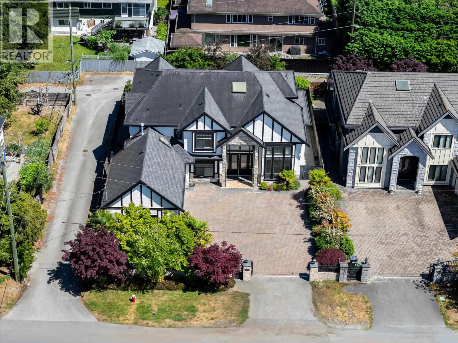10388 SWINTON Crescent, Richmond