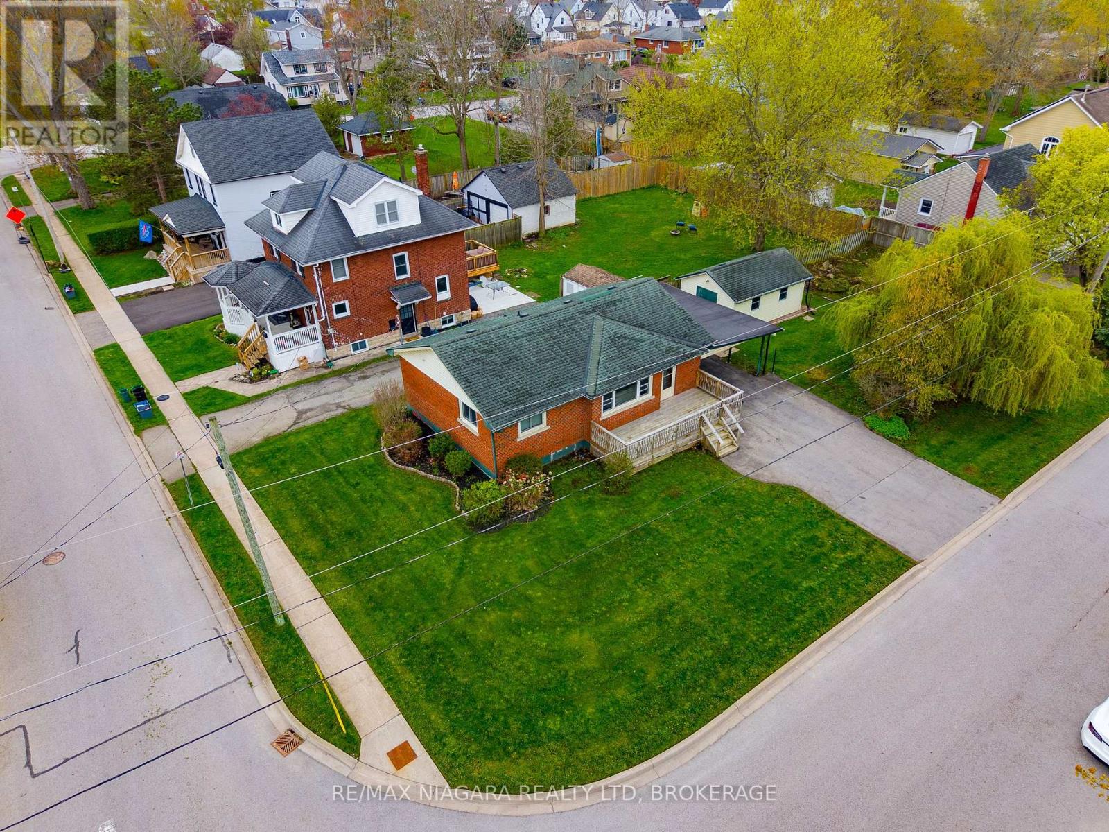 301 HIGHLAND AVENUE - 31