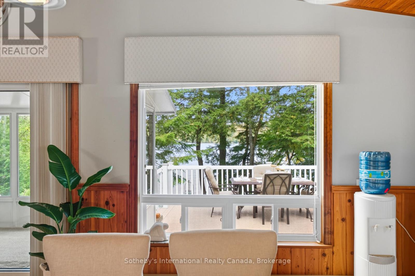 20 FISH ROCK ROAD - 22