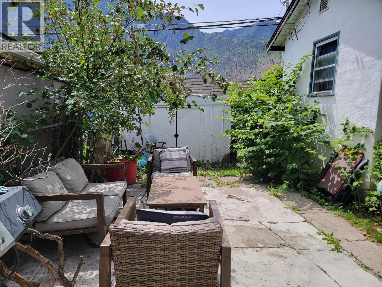 607A 5th Street - 64