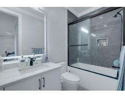 9253 Prince Charles Boulevard, Surrey, BC V3V1S4 Photo 36