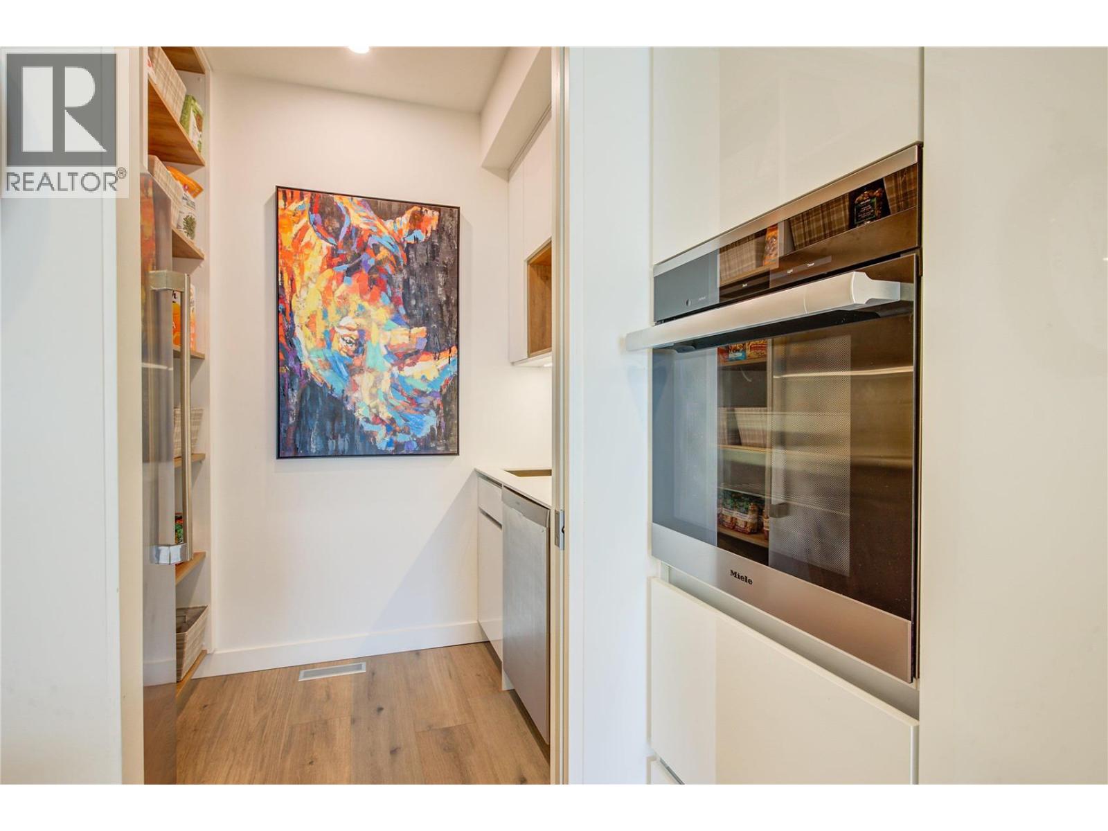 1156 Sunset Drive Unit# 124, Kelowna
