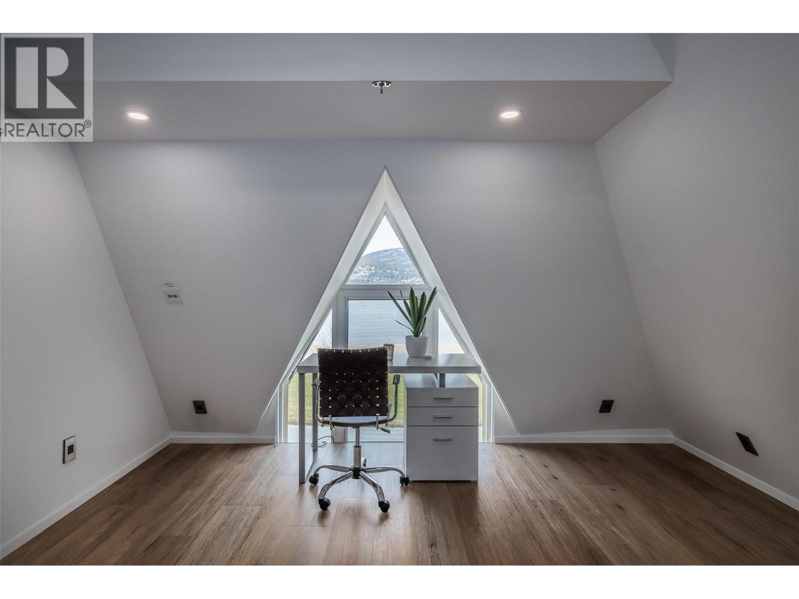 1156 Sunset Drive Unit# 124, Kelowna