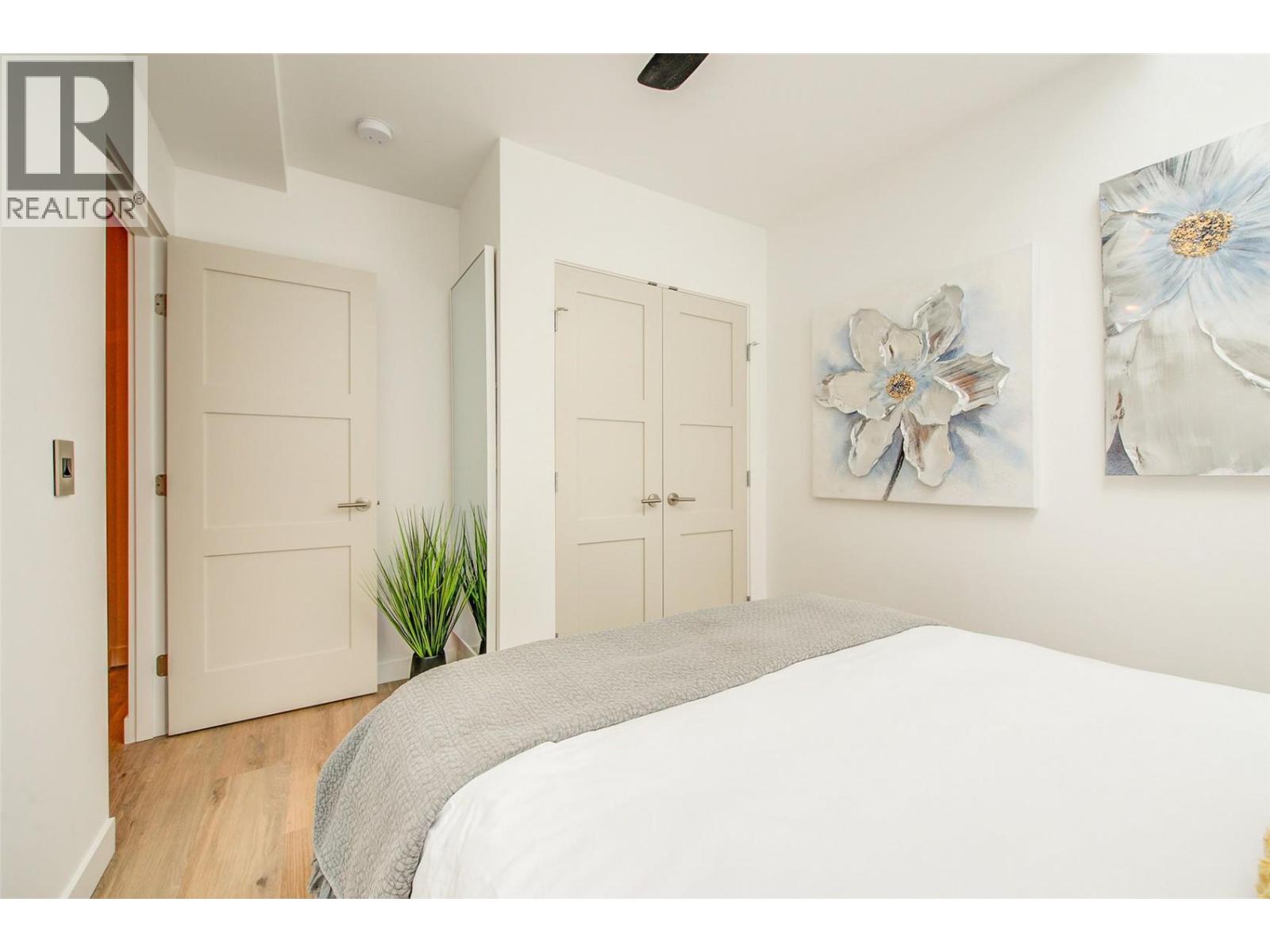 1156 Sunset Drive Unit# 124, Kelowna