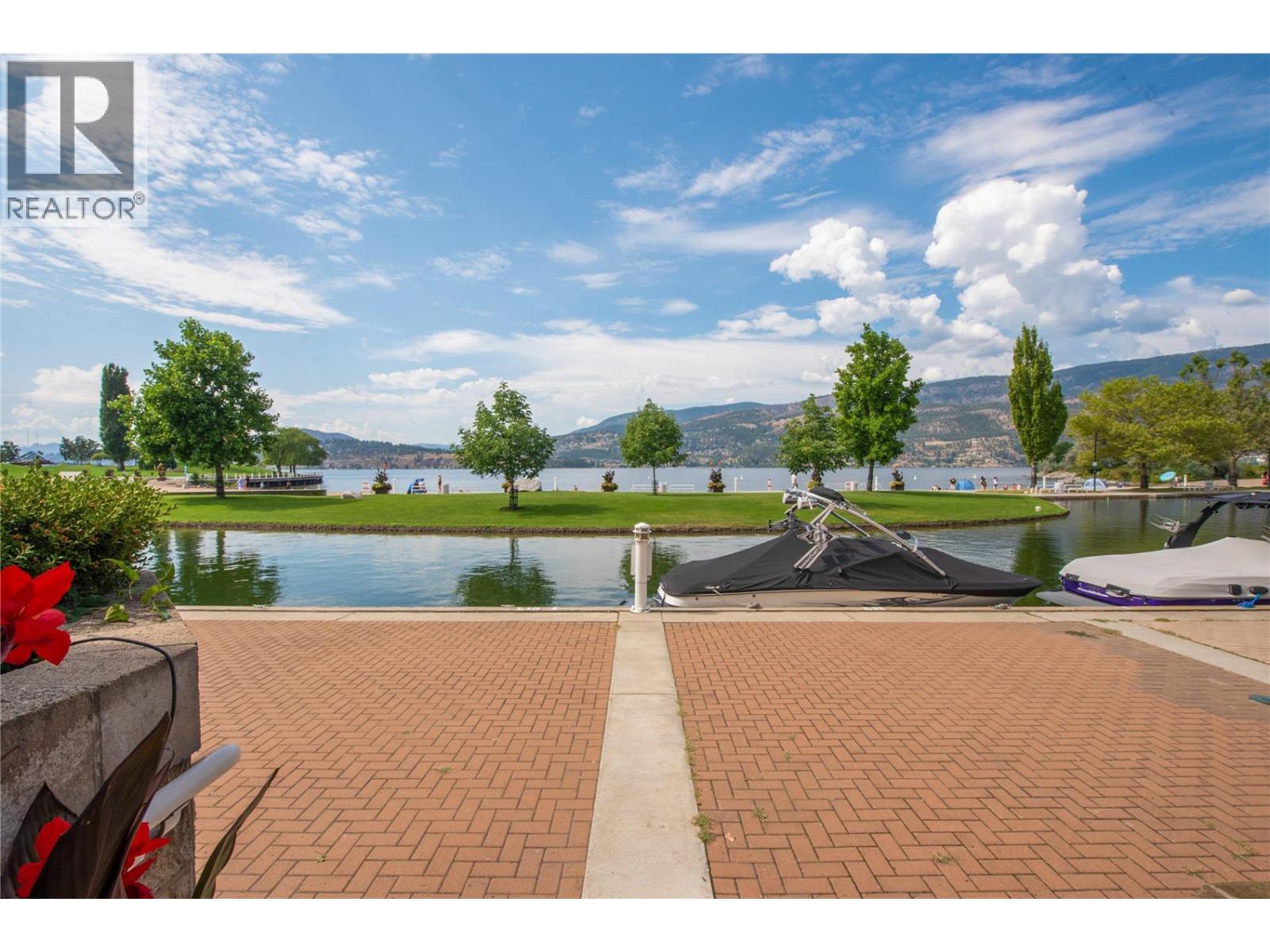 1156 Sunset Drive Unit# 124, Kelowna