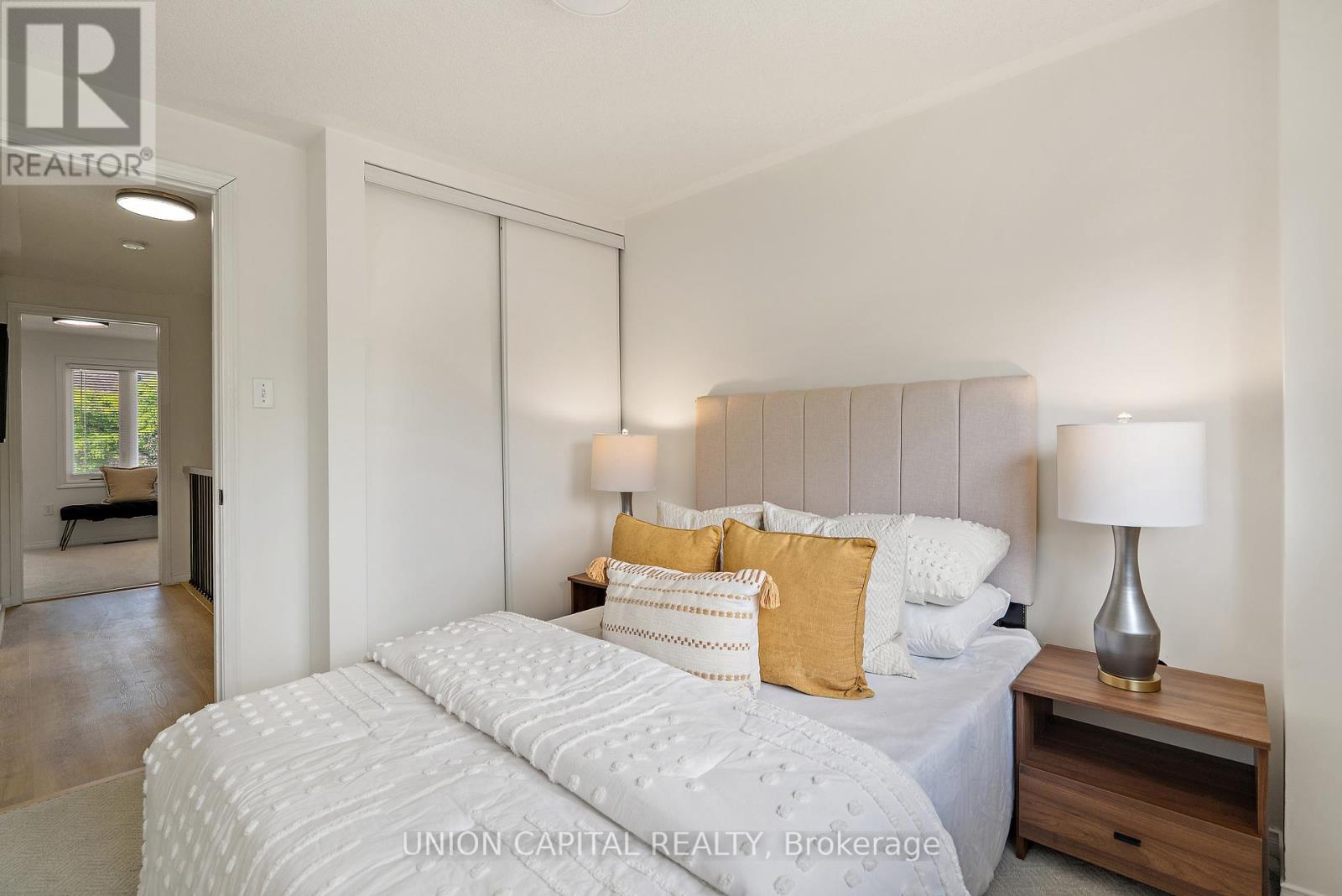 #106 2555 THOMAS STREET - 32