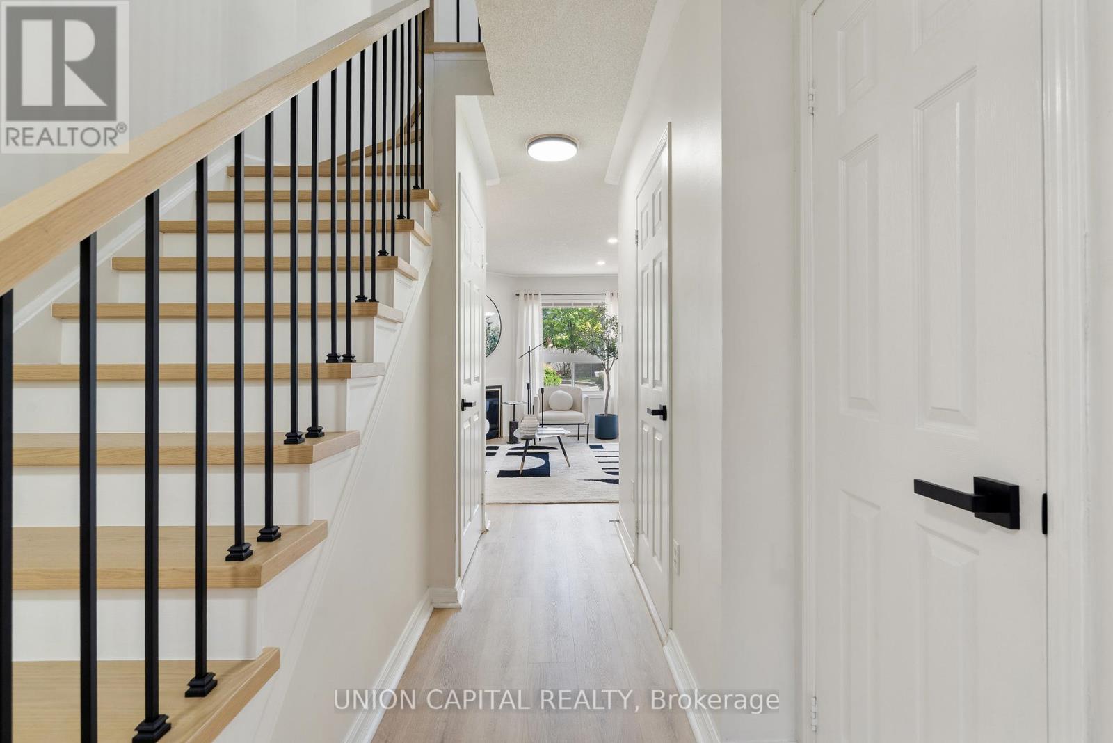 #106 2555 THOMAS STREET - 6