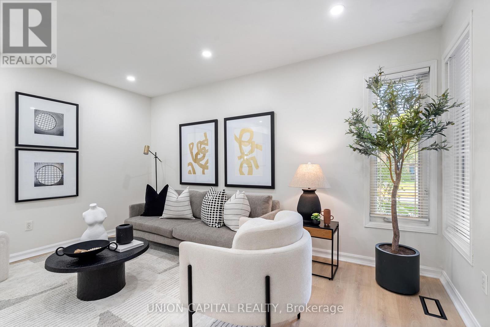 #106 2555 THOMAS STREET - 8