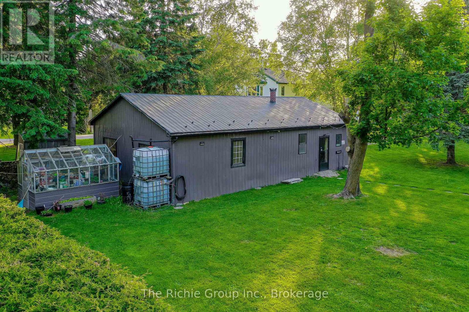 17 TRAVELLED ROAD - Image 3