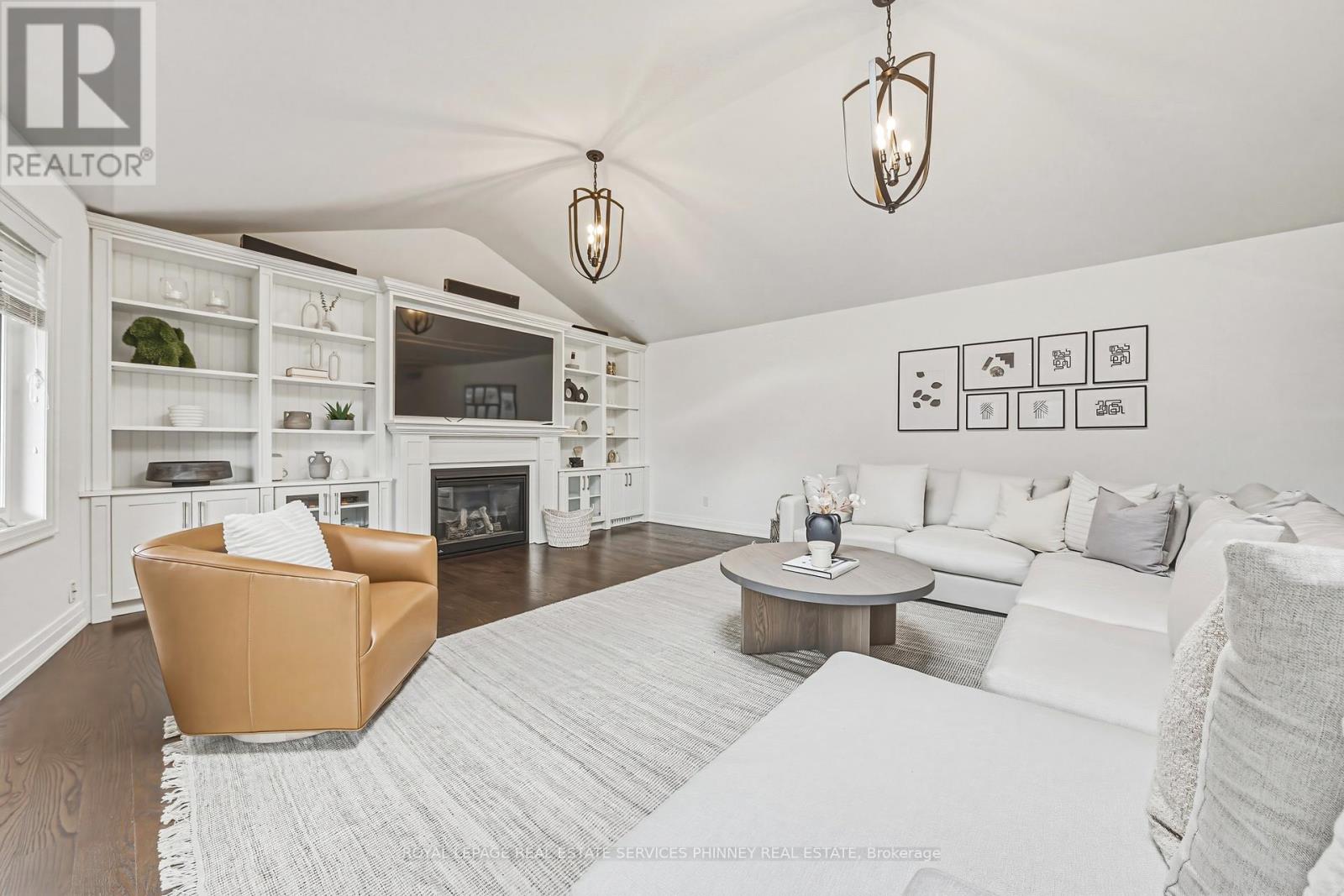 52 JOYMAR DRIVE - 18
