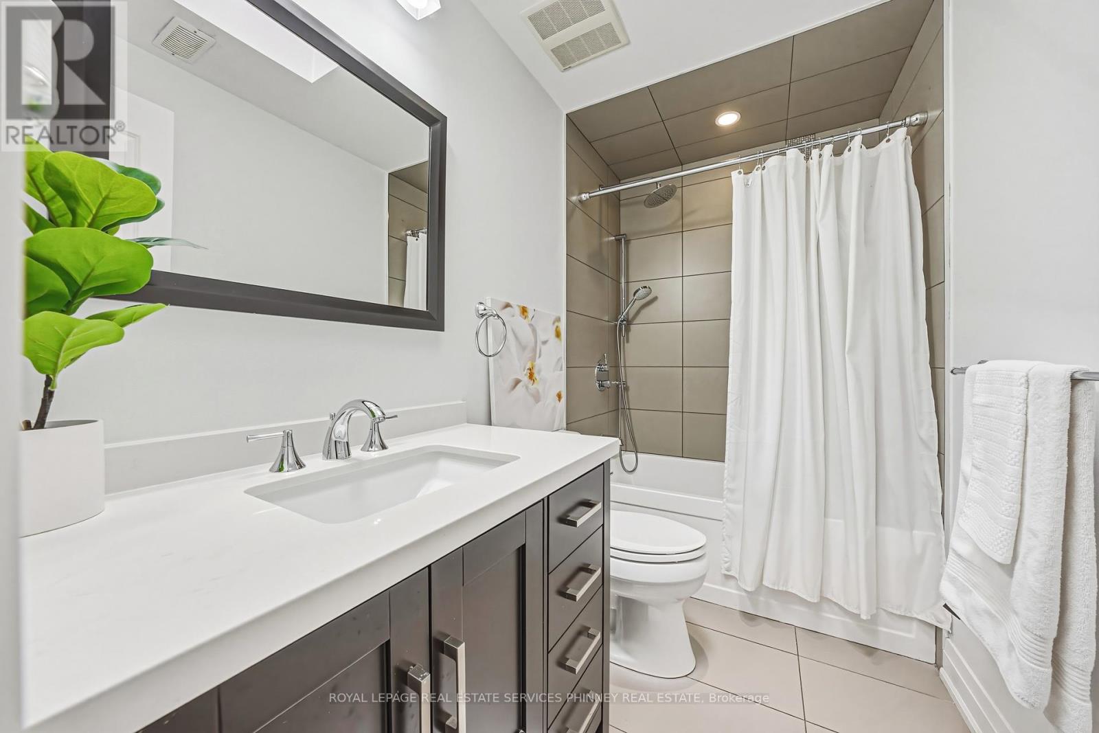 52 JOYMAR DRIVE - 28