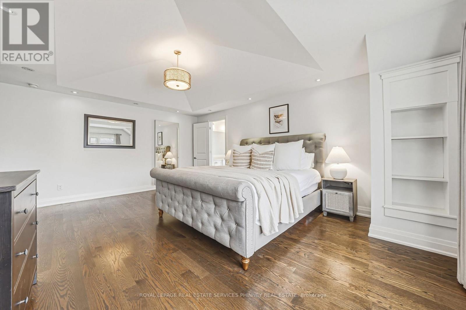 52 JOYMAR DRIVE - 23