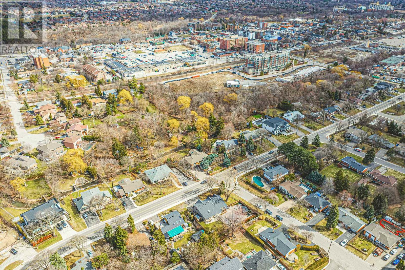 52 JOYMAR DRIVE - 44