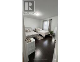 Upper Floor - 30 Woodward Avenue, London North, ON N6H2G7 Photo 9