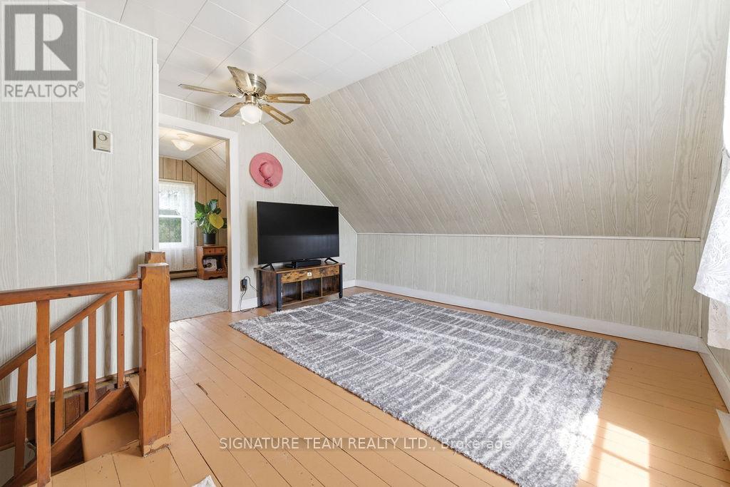 83 FOYMOUNT ROAD - 21
