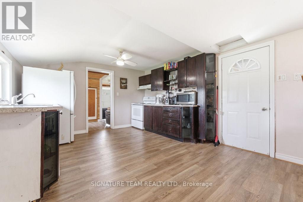 83 FOYMOUNT ROAD - 7