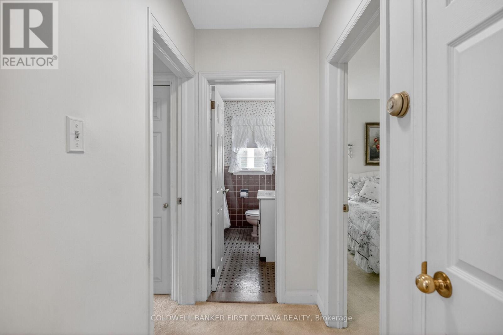 1533 MIMOSA AVENUE - 24