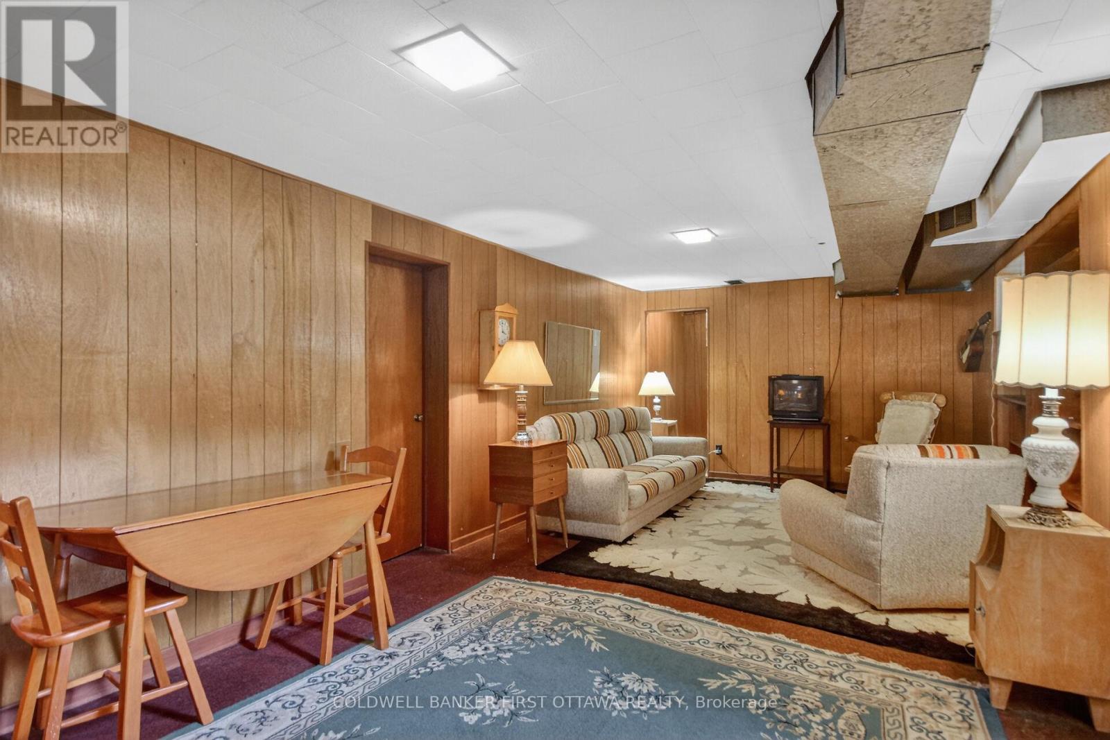 1533 MIMOSA AVENUE - 32