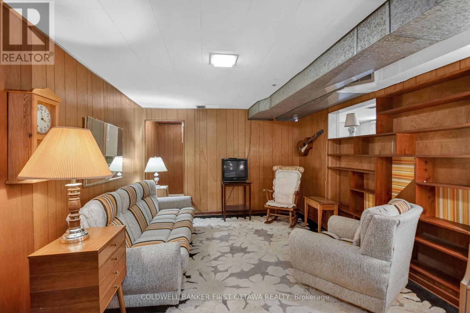 1533 MIMOSA AVENUE - 34