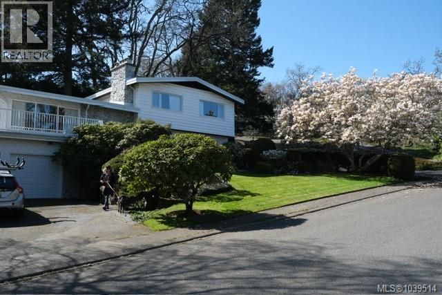 3508 Plymouth Road, Oak Bay