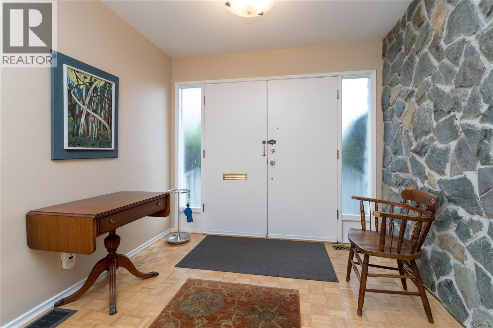  3508 Plymouth Road, Oak Bay