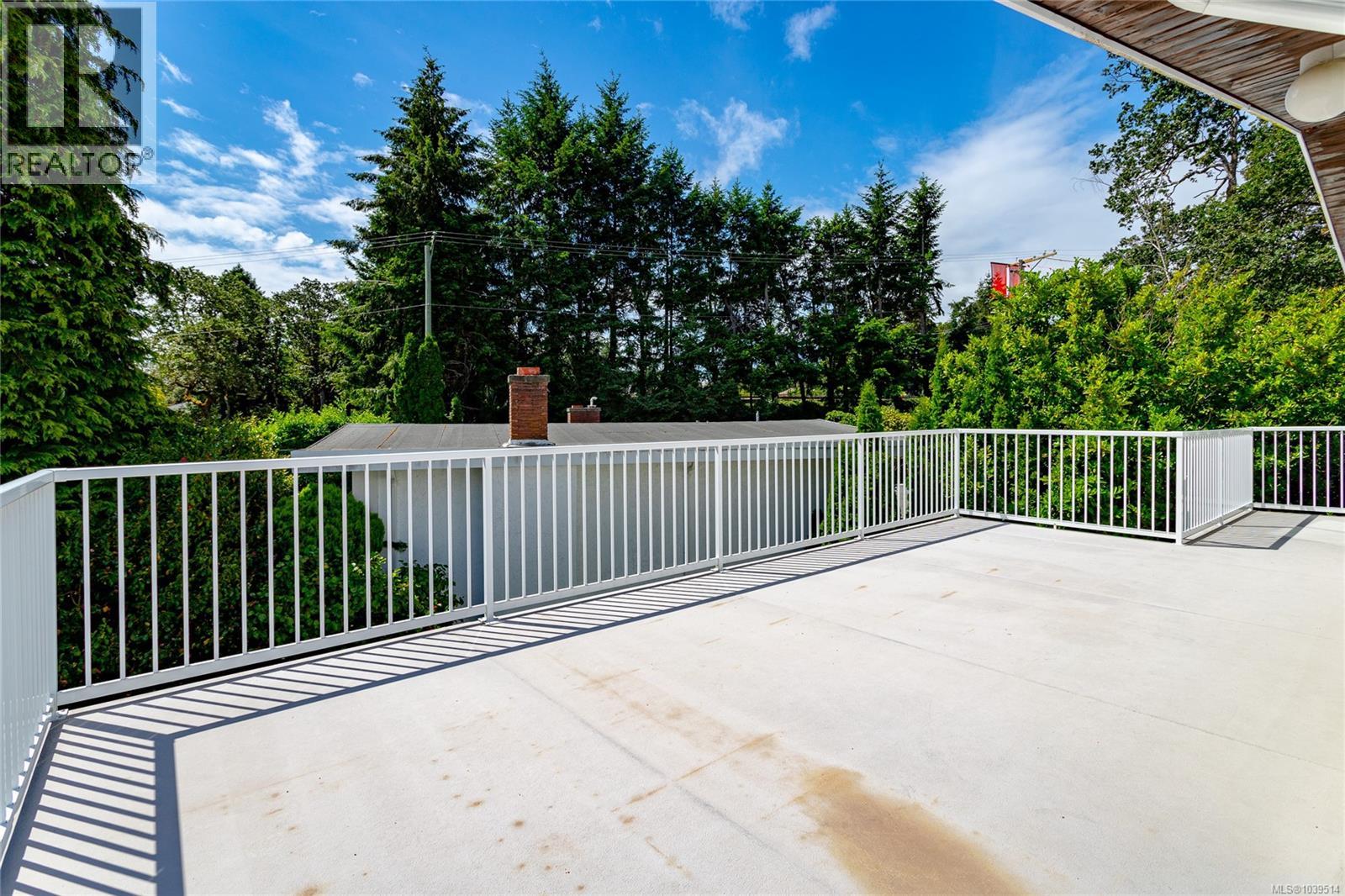  3508 Plymouth Road, Oak Bay
