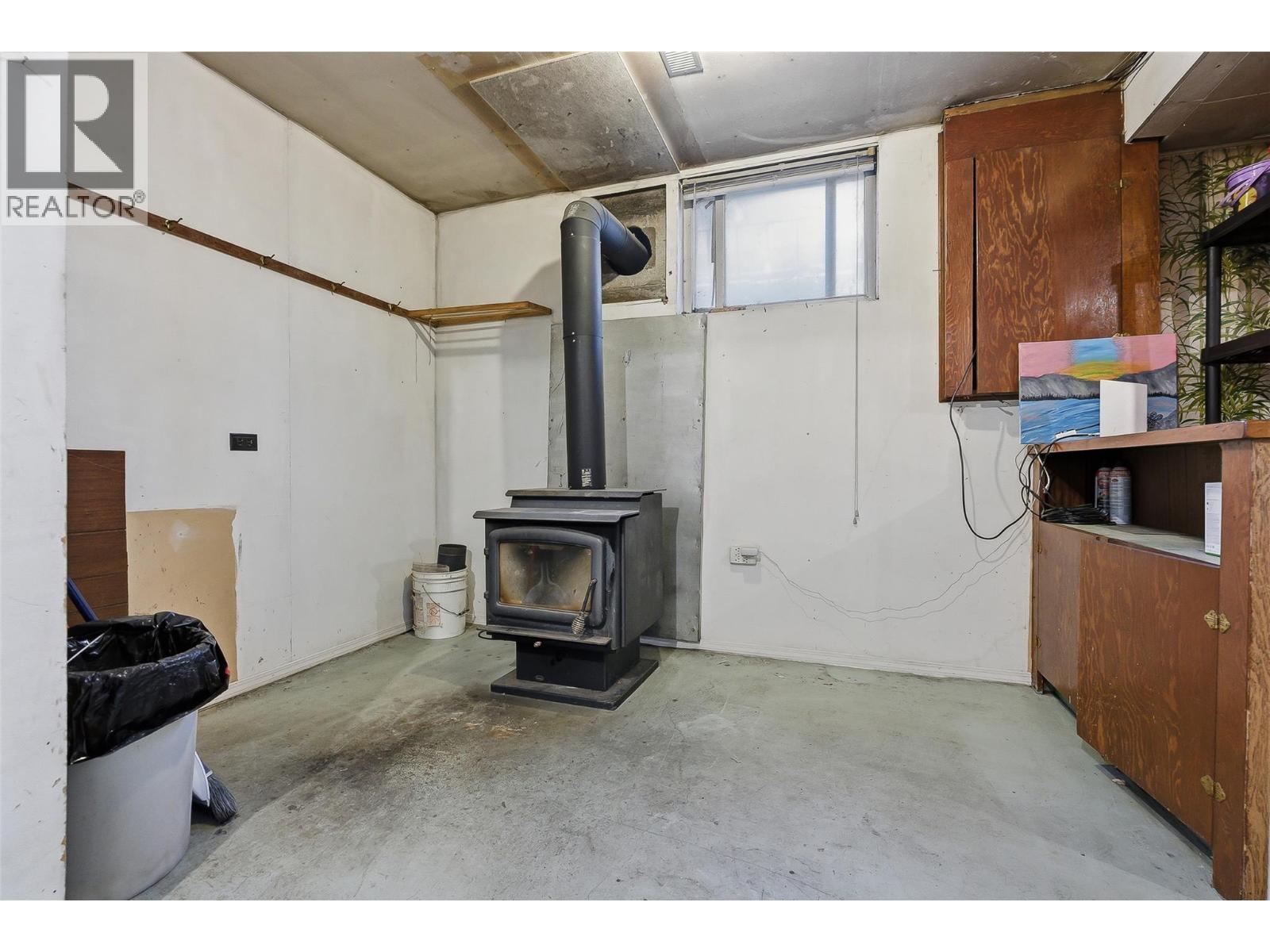 2135 Fleetwood Avenue - 38