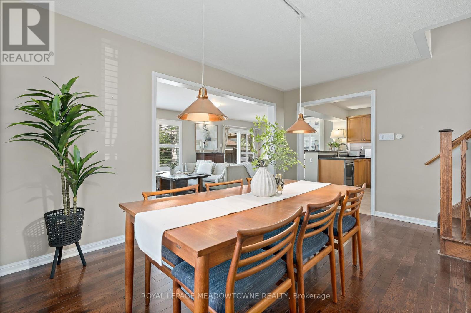451 ZUEST CRESCENT - 9