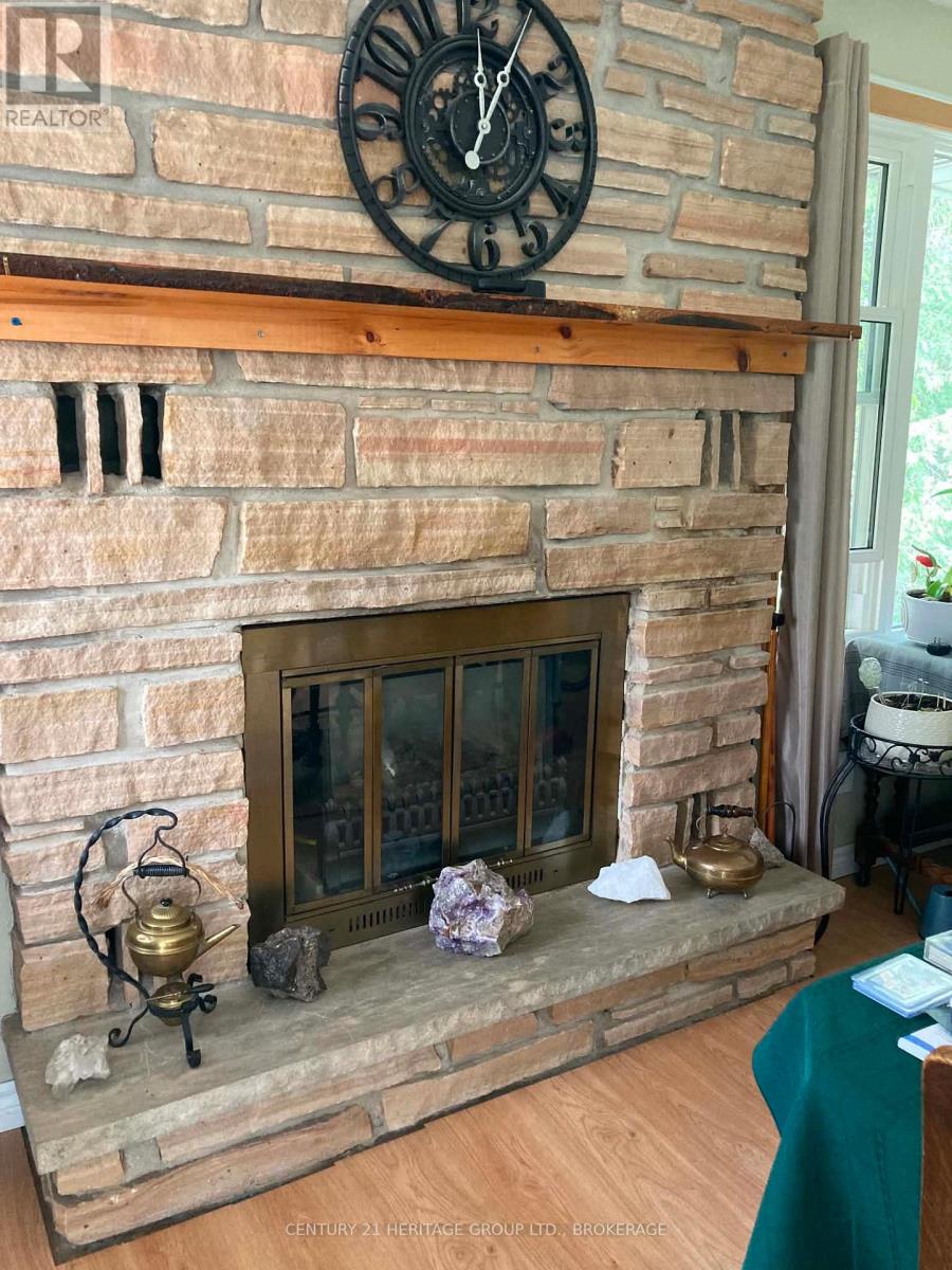 187 HILLSIDE CIRCLE - 41