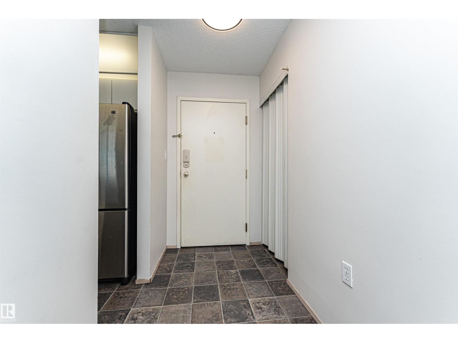 #403 9620 174 ST NW - 8