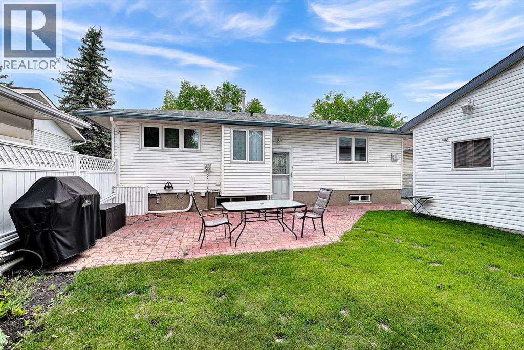 7127 18 Street SE - 44