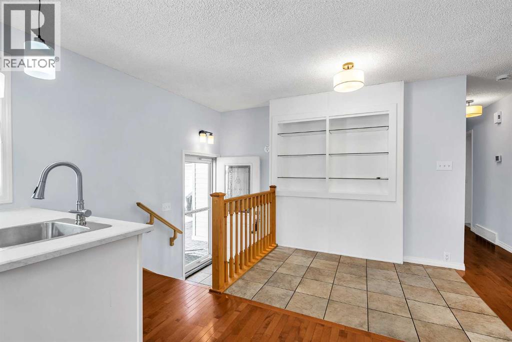 7127 18 Street SE - 19