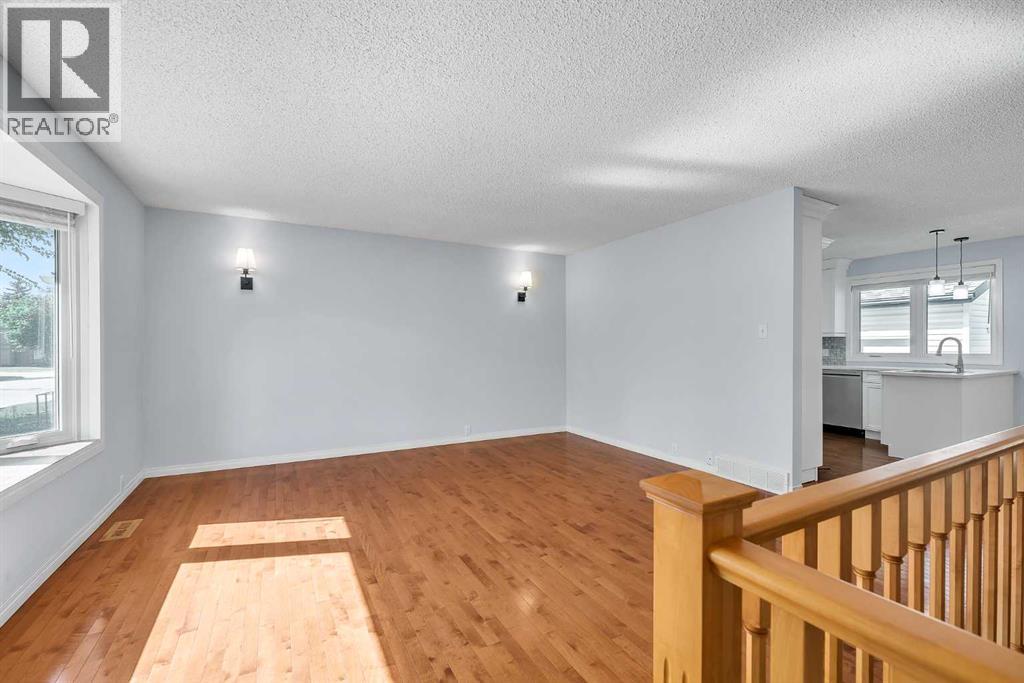 7127 18 Street SE - 5