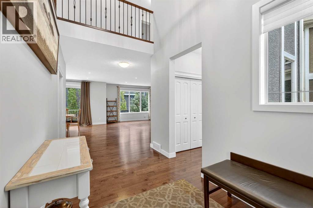 68 Westland Crescent SW - photo 2