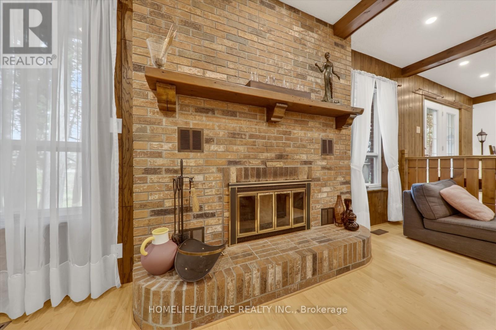 137 WOODLAND PARK ROAD - 11