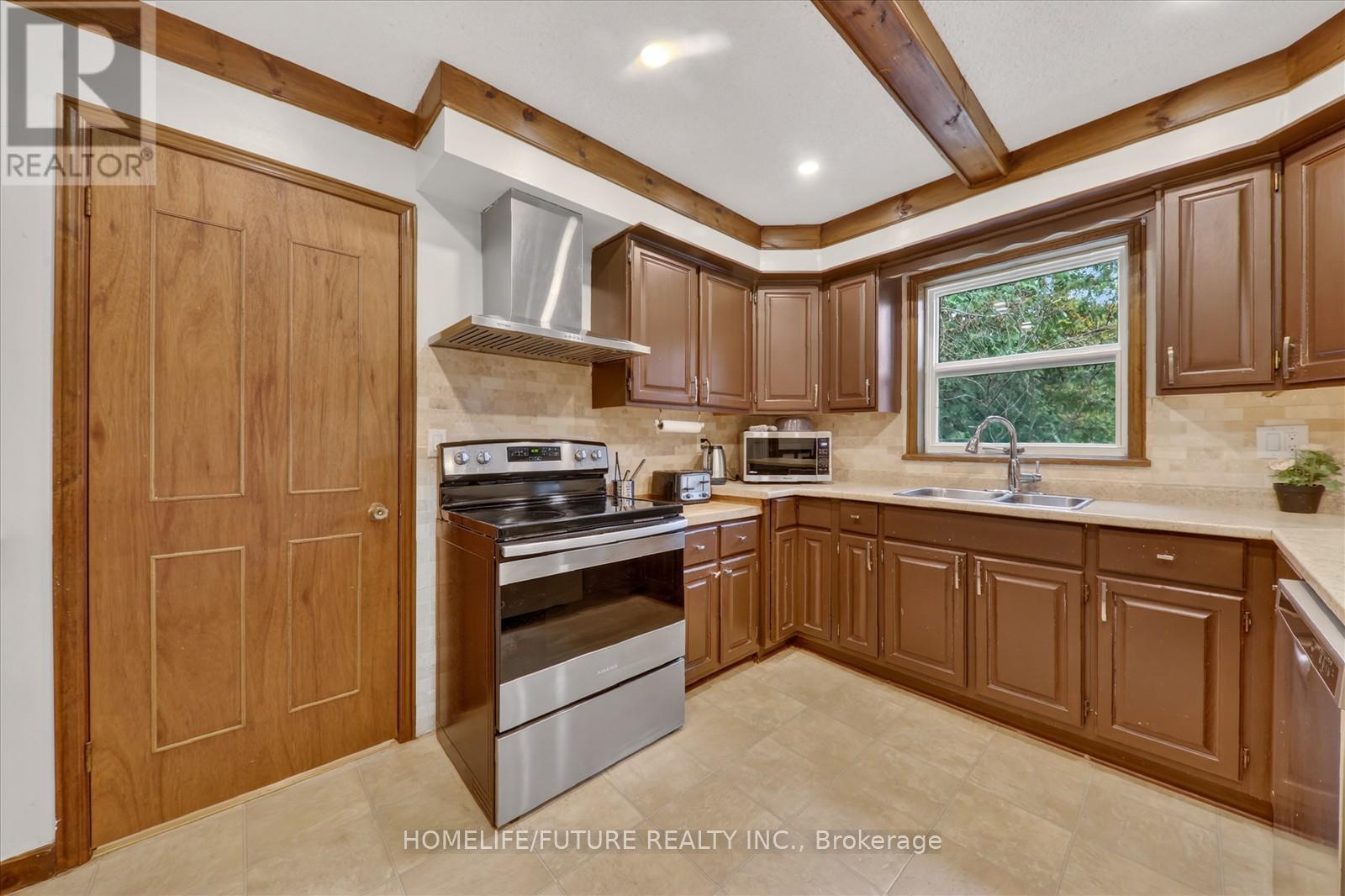 137 WOODLAND PARK ROAD - 15