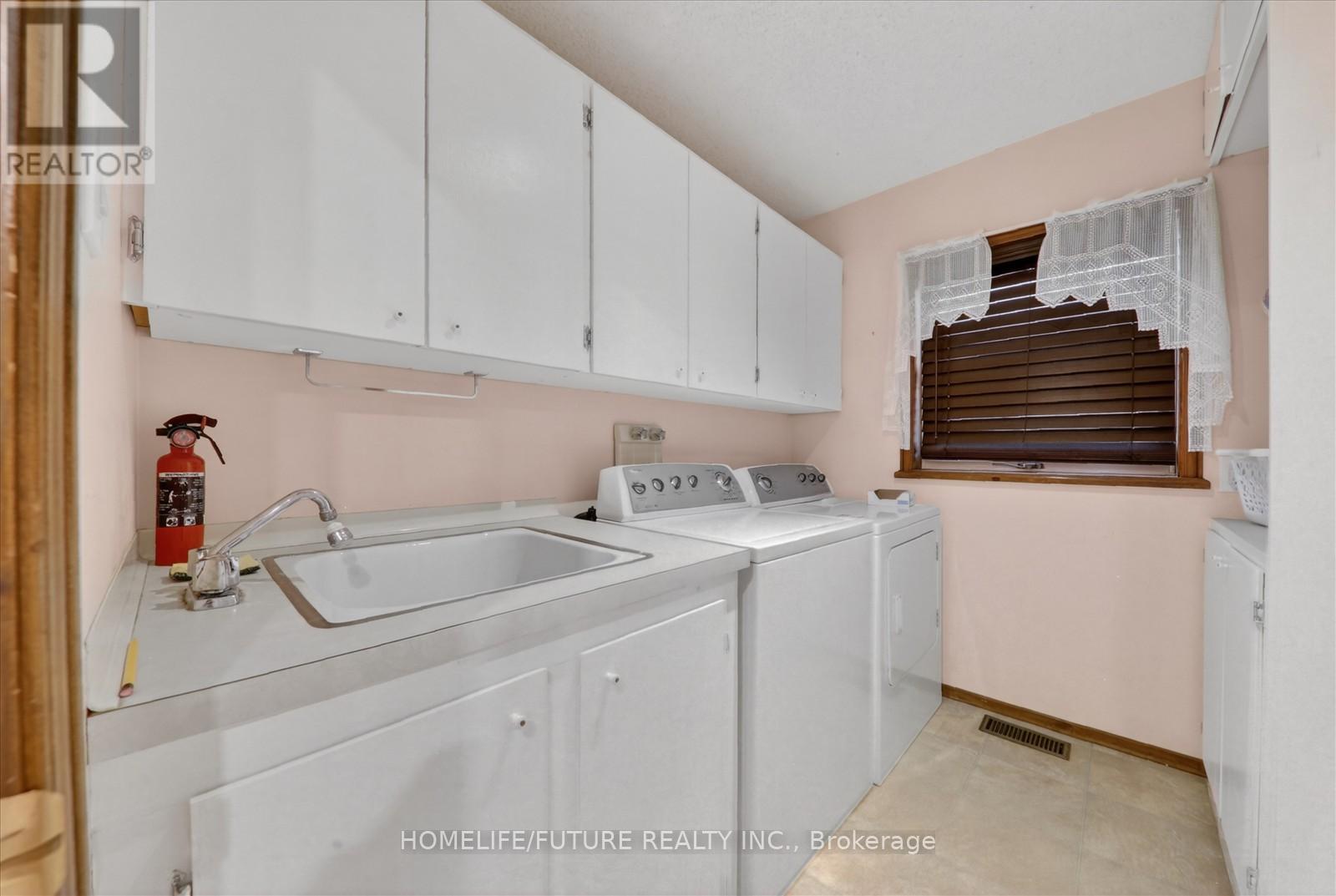 137 WOODLAND PARK ROAD - 19