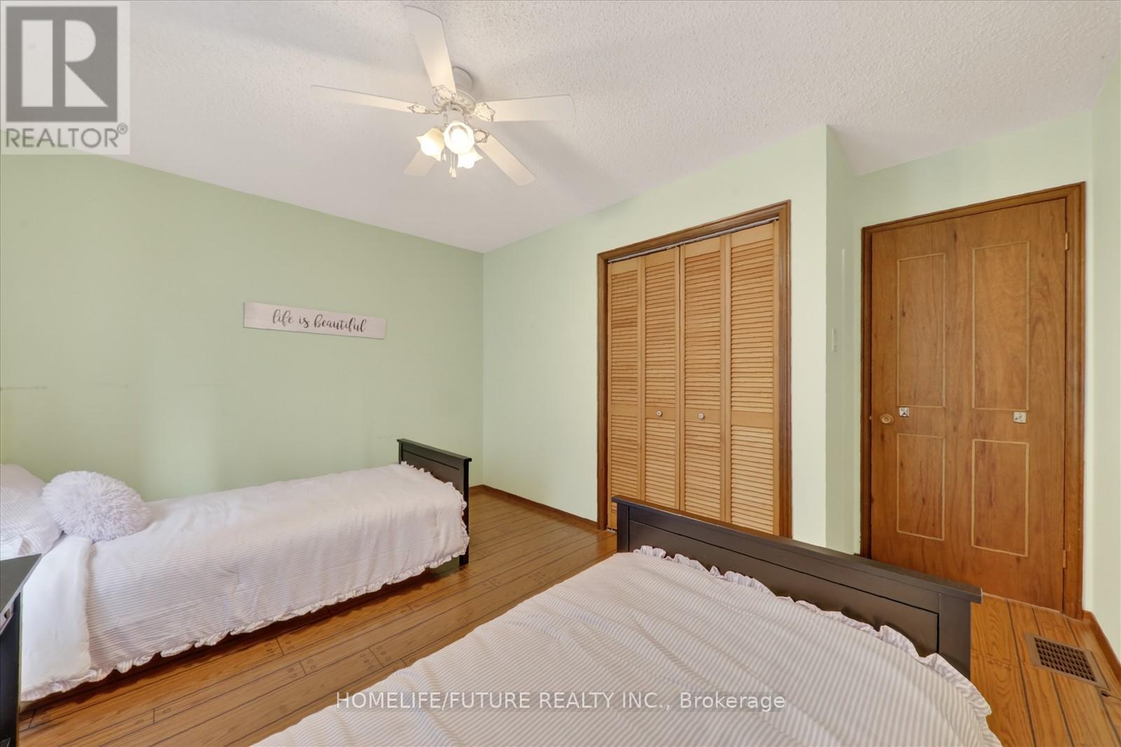 137 WOODLAND PARK ROAD - 21