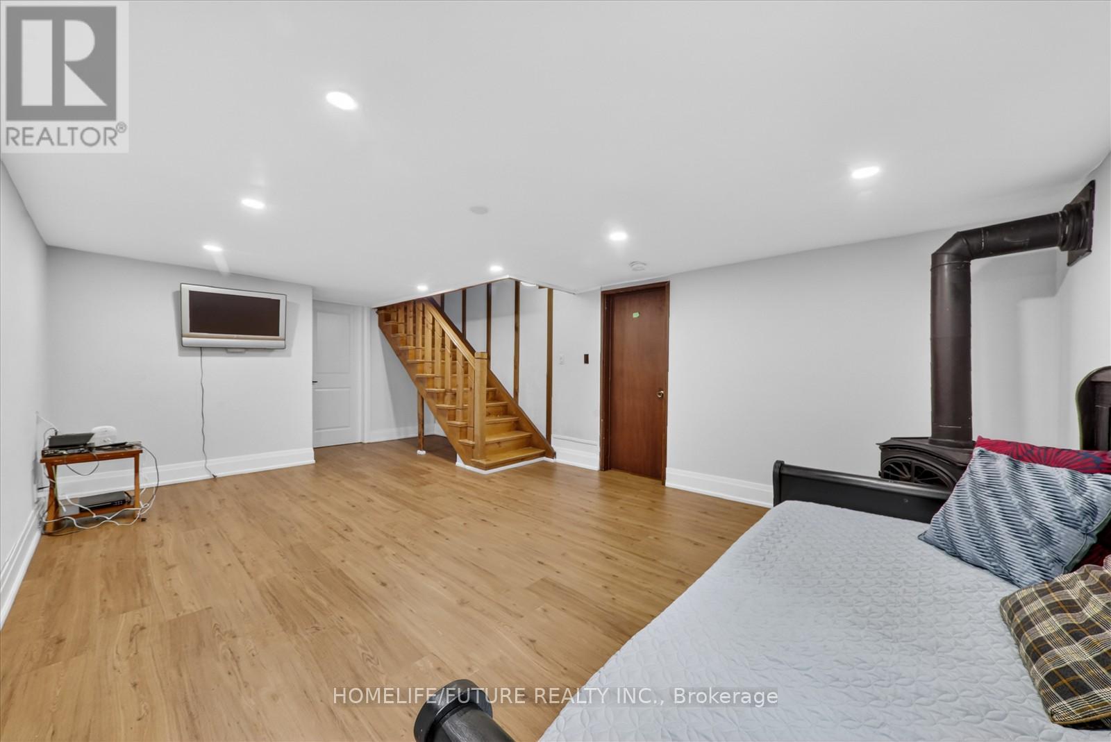 137 WOODLAND PARK ROAD - 29