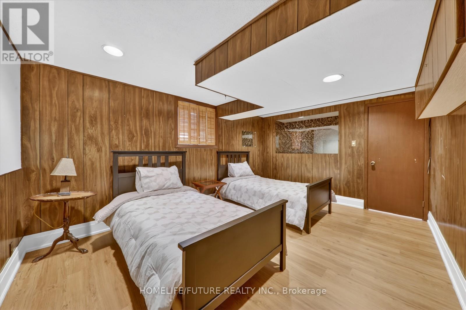 137 WOODLAND PARK ROAD - 31