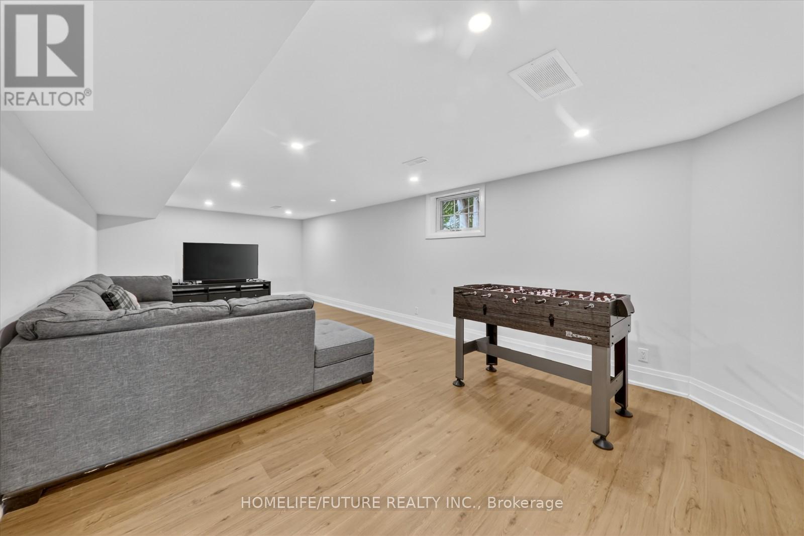 137 WOODLAND PARK ROAD - 32