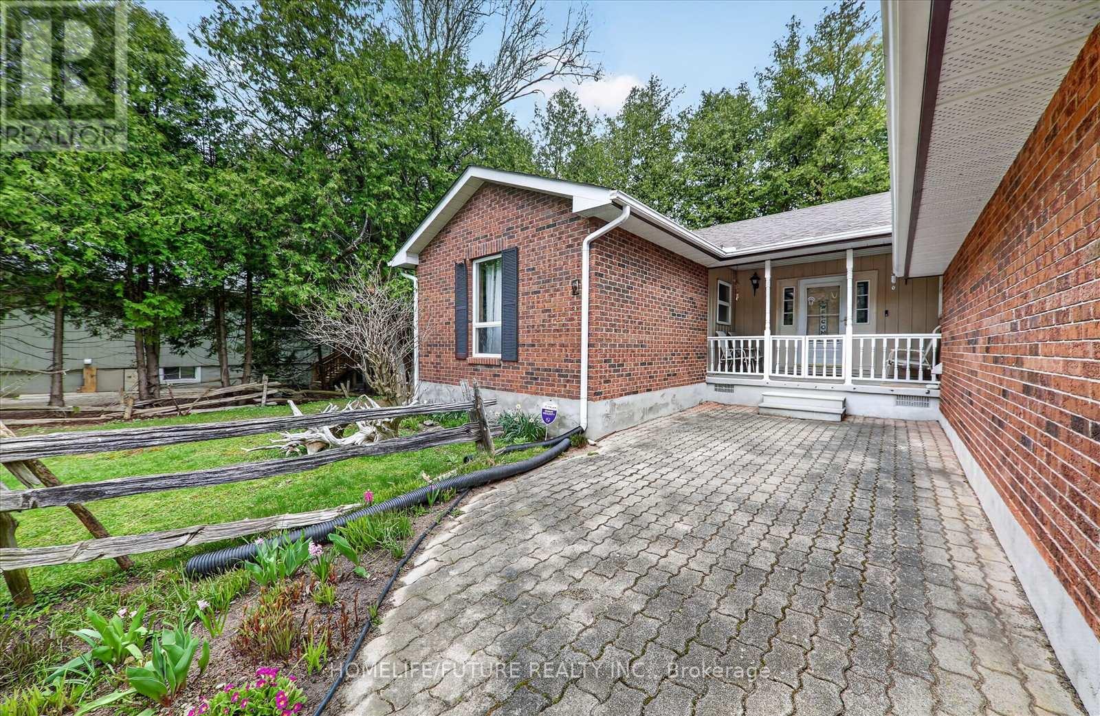 137 WOODLAND PARK ROAD - 4